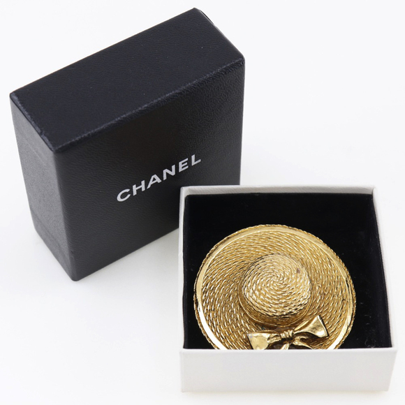 CHANEL Gold Straw Brooch
